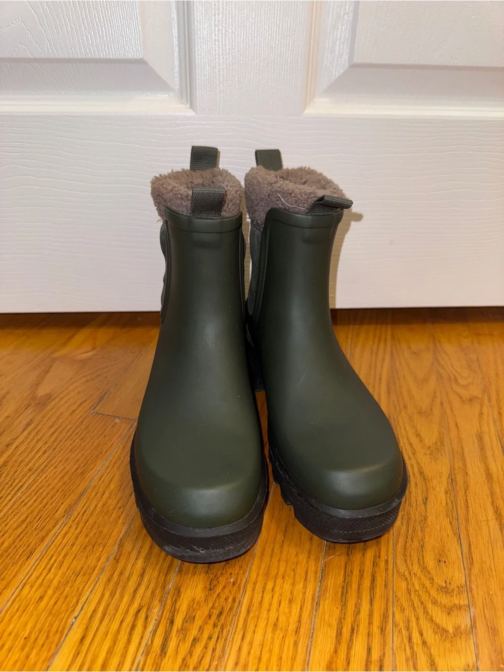 Cougar Olive Chelsea Waterproof Boot with Shearling Cuff - Picture 2 of 6